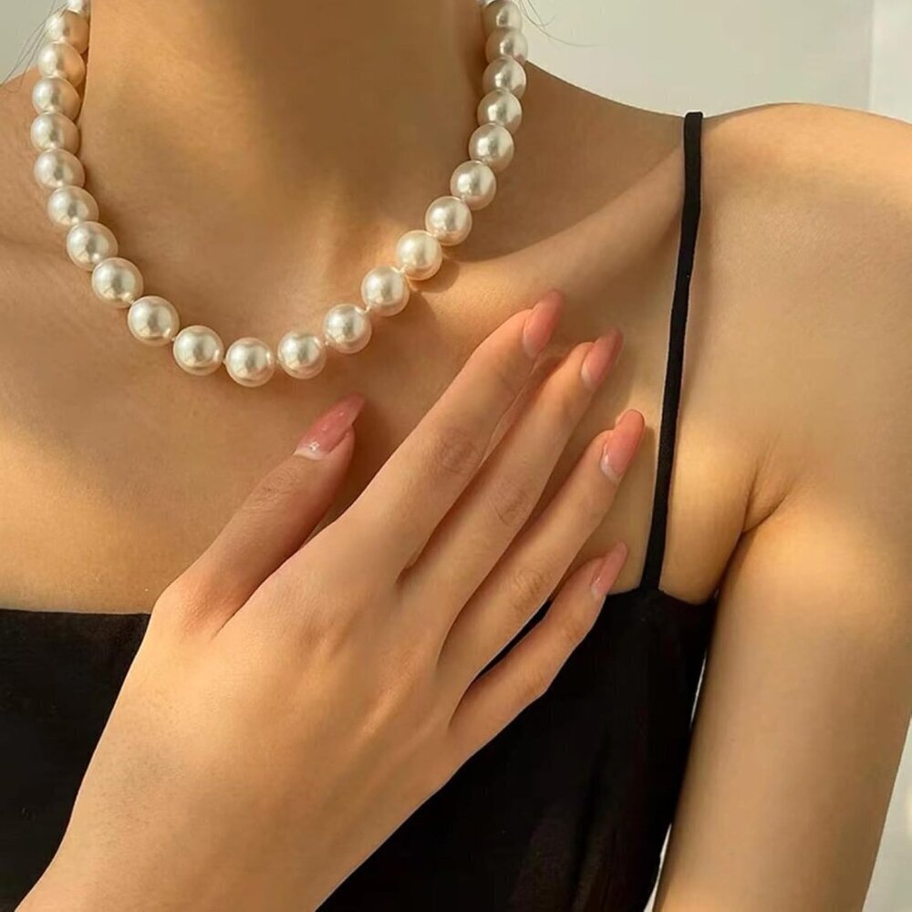 Classic Pearl Necklace and Elegant Earrings for Bridesmaids – Chic Wedding Set - Picture 5 of 9
